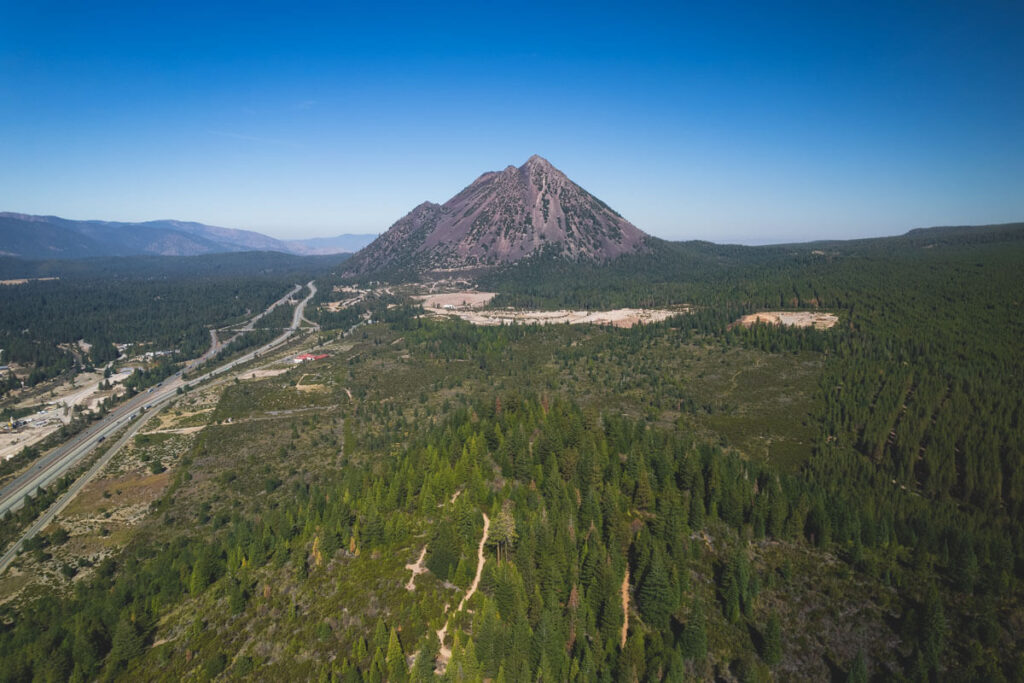 View From Spring Hill Summit on hikes in Mount Shasta