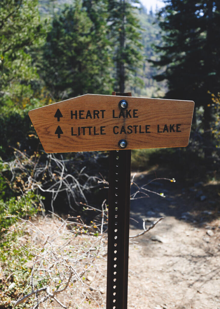 Heart Lake and Little Castle Lake trailhead sign.