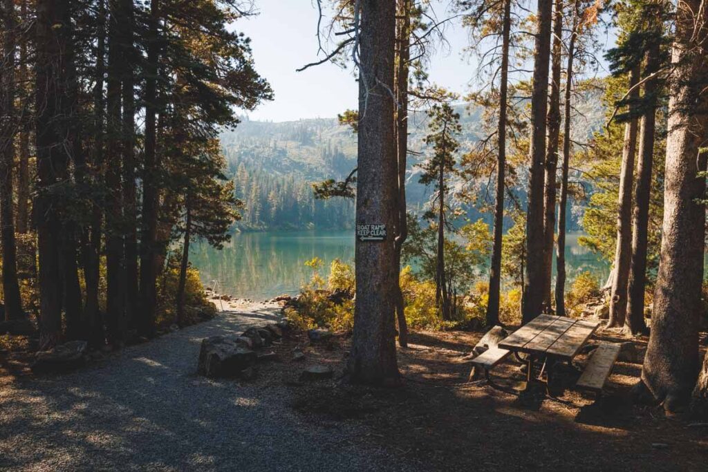 A picnic area and boat ramp on the shores of Castle Lake.