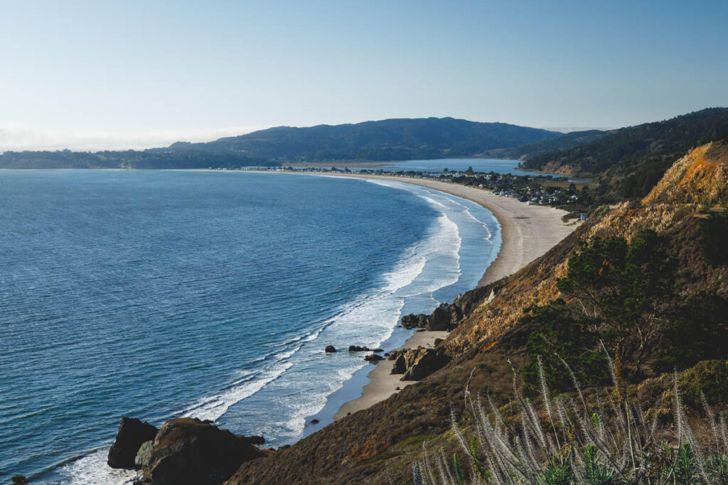 A view overlooking Red Rocks Beach in Mount Tamalpais State Park.