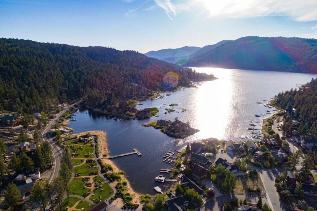 lake, big bear lake, mountains, forest, outdoors, nature, vacation, scenic, travel, california